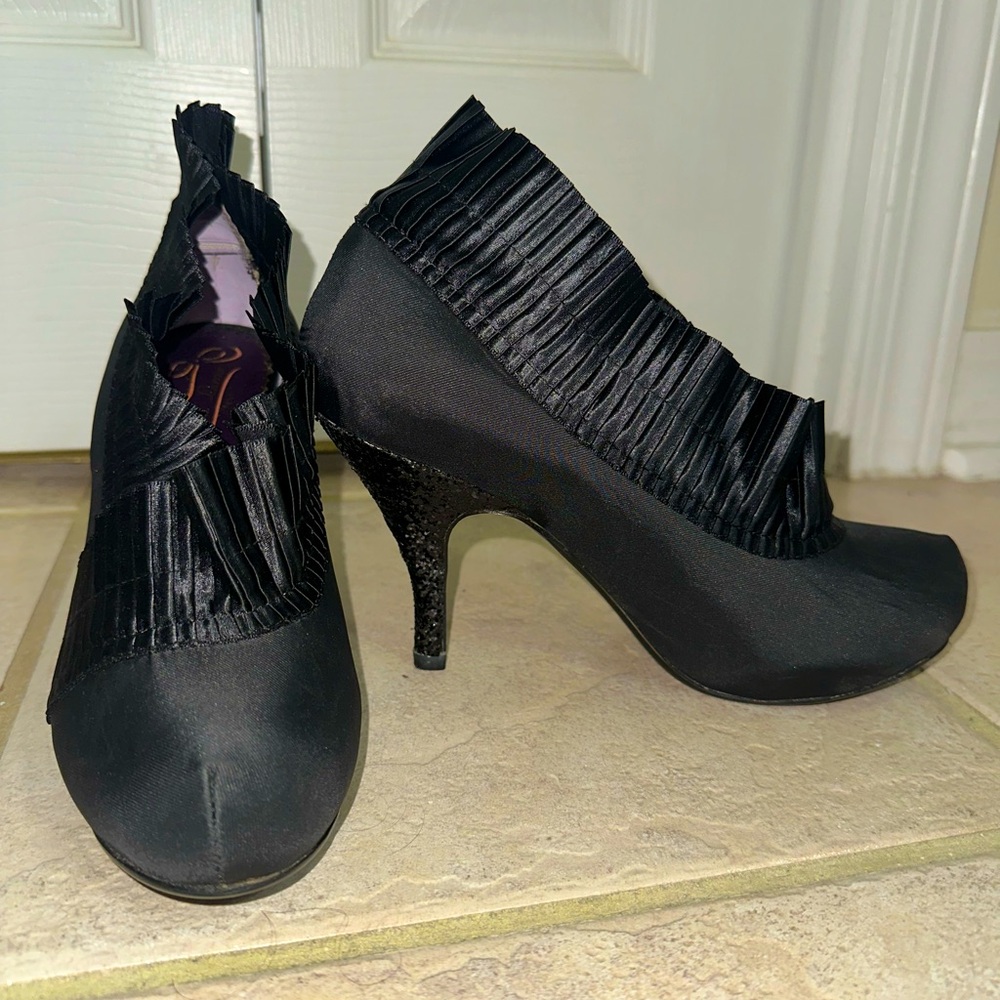 Poetic License Black Heels NWOT - Never Worn Size EU37